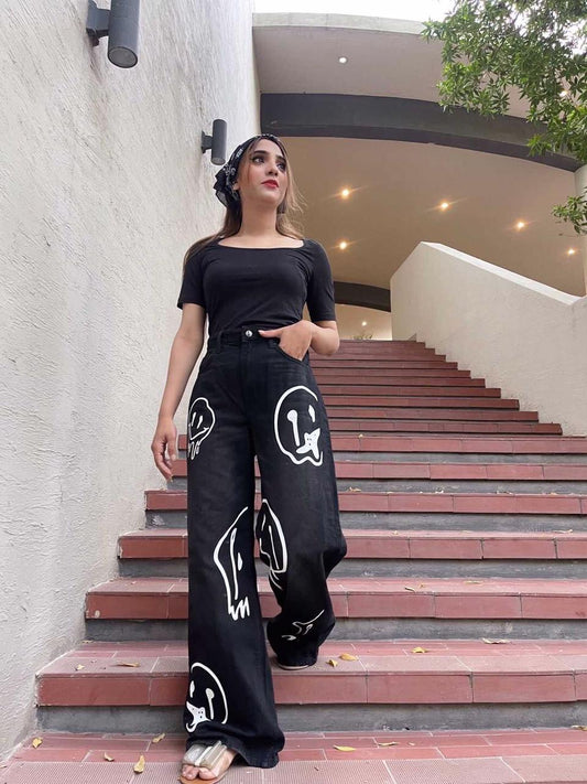 Wide leg Black Printed Jeans Straight smilies