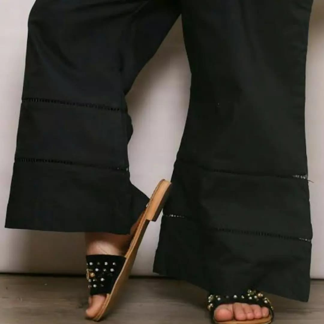 Central lace bell bottom